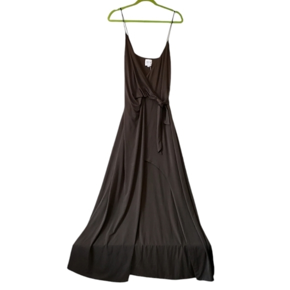New Women's Misa Los Angeles Maxi Silky Green Pleat Open Dress Size Medium NWT